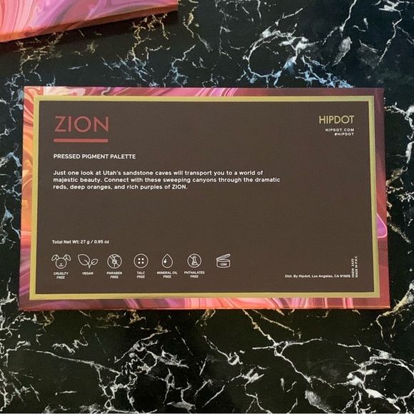 🍒🍒 Zion HipDot Vegan Eyeshadow Palette - Picture 7 of 8